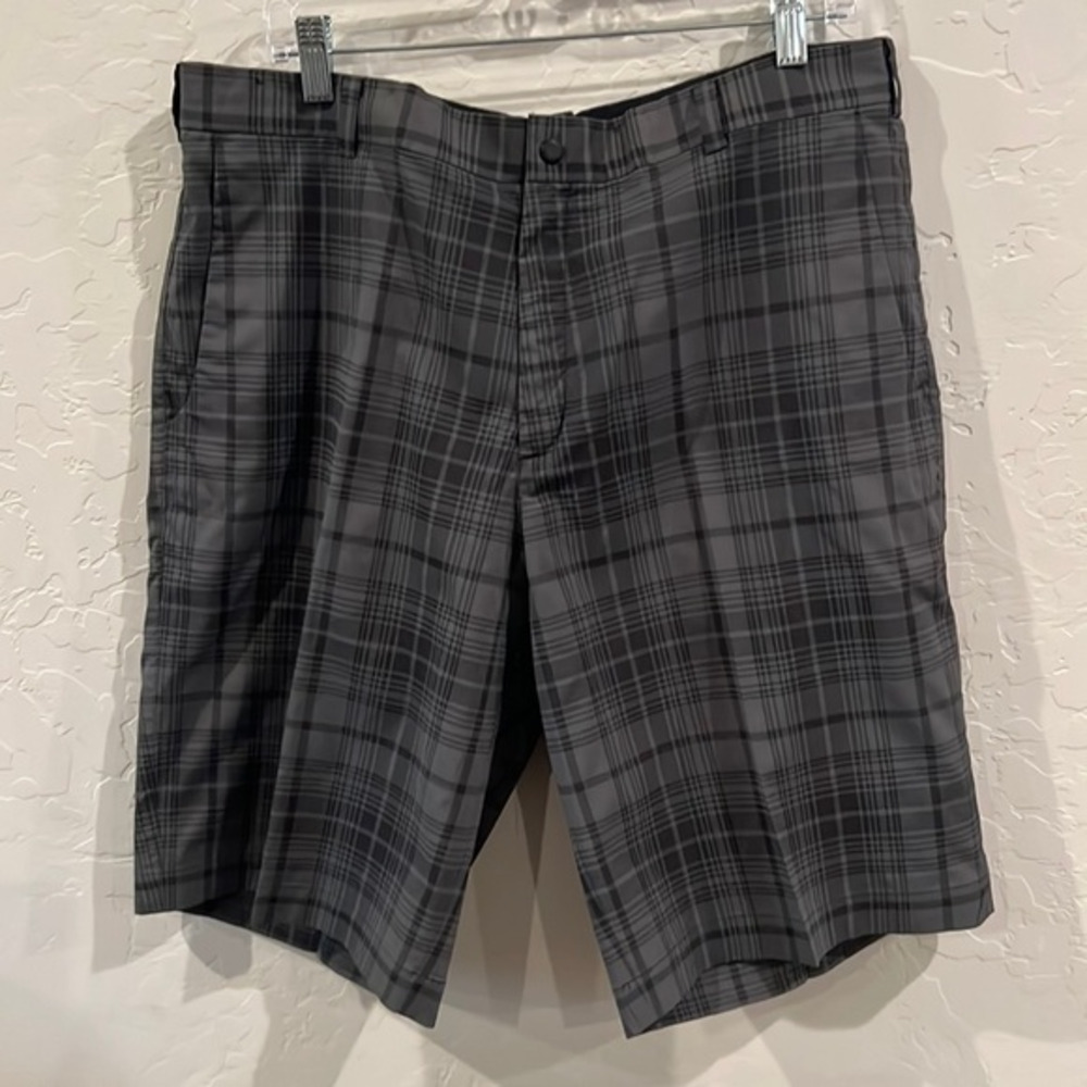 Nike golf shorts